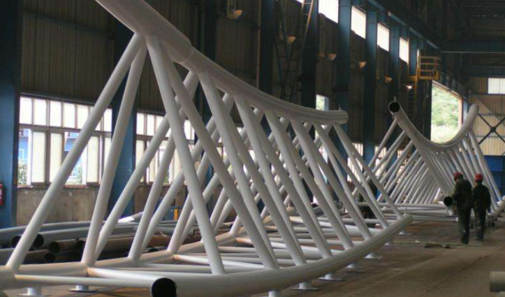 揭陽管廊鋼結構與桁架結構的管道支架應該如何區分